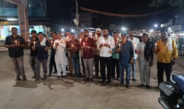 कांग्रेसियों ने  नगर के व्यापारियों से  दुकान बंद करने का किया आह्वान