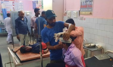 दो बाइकों की आमने-सामने भिड़ंत, एक युवक की मौत,  4 लोग रिफर