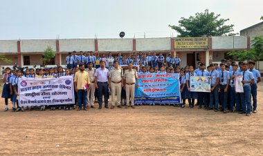 पीएमश्री आत्मानंद स्कुल में राष्ट्रीय सेवा योजना इकाई द्वारा चलाया गया साइबर क्राइम जागरूकता अभियान