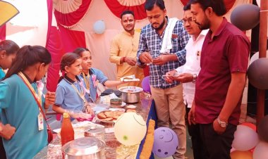 बाल दिवस के अवसर पर आनंद मेला का हुआ आयोजन