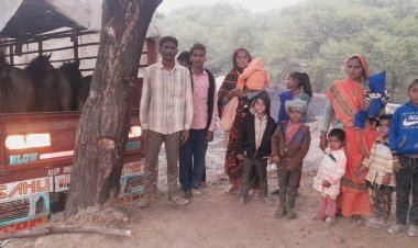 *ठेकेदार ने मजदूर को बंधक बनाकर रखा, कलेक्टर के पहल के बाद पीड़ित श्रमिक को मिली राहत*,सकुशल रवाना हुए अपने घर,एक दर्जन अपने घोड़े भी गाड़ी में साथ ले गए