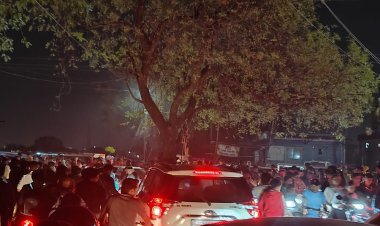 मुख्यमंत्री के व्यस्ततम कार्यक्रम के बीच शहर में ट्रैफिक व्यवस्था हुई फेल, घंटों जाम में फंसे रहे लोगों, होते रहे परेशान