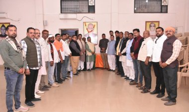 *जयंती पर याद किए गए भाजपा के पितृ पुरुष बद्रीधर दीवान,जिला भाजपा कार्यालय सहित विधायक कार्यालय में प्रतिमा का अनावरण*