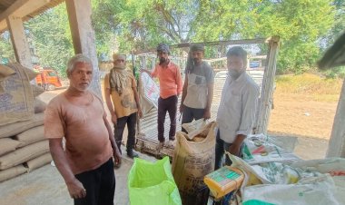 * धान खरीदी : इलेक्ट्रॉनिक कांटा बाट से तौल में गड़बड़ी का रास्ता हुआ बंद*,माइक्रो एटीएम से समिति पर हो रहा नगद भुगतान*