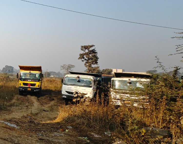 *कलेक्टर के निर्देश पर अवैध परिवहन पर ताबड़तोड़ कार्रवाई: 14 हाईवा जप्त*