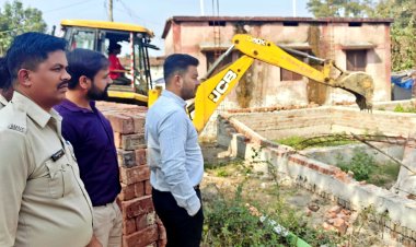 *बड़ी खबर :शासकीय भूमि के अतिक्रमण पर चला प्रशासन का बुलडोजर, कराया गया मुक्त*