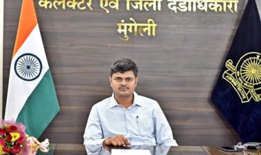 *एक्शन में कलेक्टर: समय पर ऑफिस नहीं पहुंचने वाले 11 अधिकारी और 62 कर्मचारियों को थमाया नोटिस*