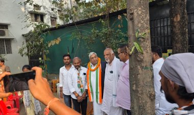 *बिलासपुर में कांग्रेस प्रत्याशियों के पक्ष में पूर्व मंत्री सत्यनारायण शर्मा ने किया धुआंधार प्रचार, कांग्रेस नेता अशोक अग्रवाल, बैजनाथ चंद्राकर ने पार्षद और मेयर को जिताने की अपील*