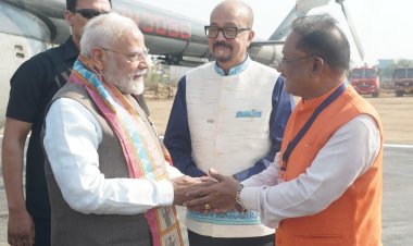 *Breaking: प्रधानमंत्री नरेंद्र मोदी पहुंचे बिलासपुर , सीएम विष्णु देव साय और राज्यपाल रामेन डेका ने किया आत्मीय स्वागत*