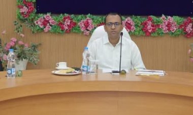 *राजस्व,राशन,पेंशन के प्रकरणों का प्राथमिकता से निराकृत करने के दिए निर्देश,एसडीएम और तहसीलदारों को दी सख्त हिदायत!समय सीमा की बैठक लेकर कलेक्टर ने की विभागीय कामकाज की समीक्षा*