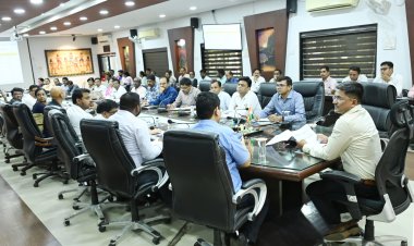 *सुशासन शिविरों में प्रधानमंत्री आवास योजना के रिकार्ड 53 हजार आवेदन, सबसे ज्यादा 54 हजार आवेदन मस्तुरी से! कलेक्टर बोले सुनियोजित तरीके से करें सुशासन तिहार में मिले आवेदनों का निराकरण*