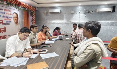 *जनदर्शन में सुनी गई आमजनों की समस्याएं, नियमानुसार निराकरण के दिए निर्देश