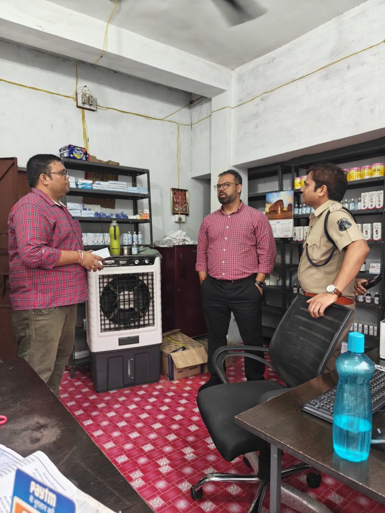 *कलेक्टर -एसपी ने सामुदायिक स्वास्थ्य केंद्र का किया औचक निरीक्षण* *अस्पताल की अव्यवस्था पर जताई नाराजगी