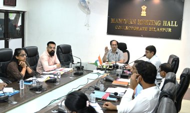 *कलेक्टर ने की टीएल बैठक में फ्लैगशीप योजनाओं की समीक्षा: शिक्षा, स्वास्थ्य, वृक्षारोपण, जल  संरक्षण और योग दिवस तैयारियों पर जोर*