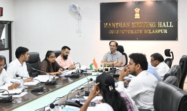 *कलेक्टर ने ली राजस्व अधिकारियों की बैठक,नामांतरण, सीमांकन और अतिक्रमण हटाने की कार्रवाई में तेजी लाने के निर्देश!किसान पंजीयन कार्य की धीमी गति पर जताई नाराजगी*