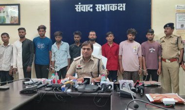 अंतरजिला बाईक चोर गिरोह चढ़े मुंगेली पुलिस के हत्थे** आरोपियों से कुल 13 नग मोटर सायकल कीमती 11.35 लाख रूपये की मोटर सायकल किया गया जप्त