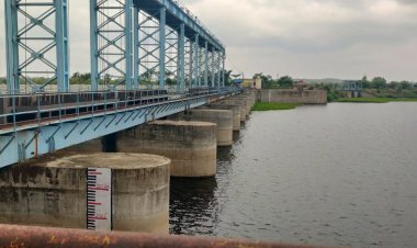 *अरपा -भैंसाझार बैराज से कभी भी छोड़ा जा सकता है पानी,जल संसाधन विभाग ने जारी किया अलर्ट*