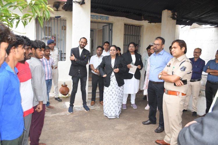 *जिला एवं सत्र न्यायाधीश, कलेक्टर और एसपी ने जिला जेल का किया औचक निरीक्षण*
