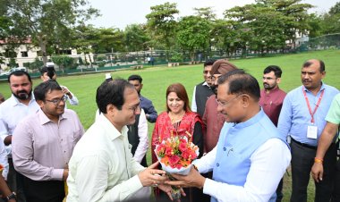 *बिलासपुर पहुंचे सीएम विष्णु देव साय, हेलीपैड पर भाजपा नेताओं एवं जिला प्रशासन के अधिकारियों ने किया स्वागत*