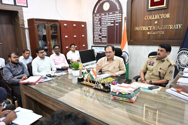 *पशुओं के कारण हुआ हादसा तो मालिक को भी बनाया जायेगा सह आरोपी,खुले में मवेशी छोड़े तो देना होगा भारी जुर्माना,कलेक्टर - एसपी ने पशु प्रबंधन को लेकर ली अधिकारियों की बैठक*