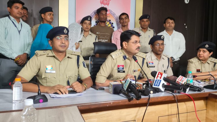 *बड़ी ख़बर : चकरभाठा थाना क्षेत्र में हुए अंधे कत्ल की गुत्थी पुलिस ने सुलझाया,रिश्तेदार ही निकले आरोपी, सास पत्नी दोस्त सहित चार गिरफ्तार*जानिए पूरा घटनाक्रम*