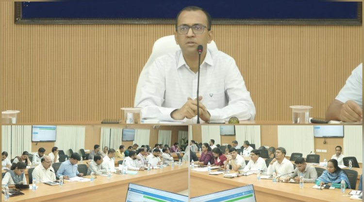 *कलेक्टर ने कहा स्थानान्तरण के बाद जॉइनिंग नहीं करने वाले कर्मचारियों के विरुद्ध कार्यवाही करें ,सभी विभागों को ई-ऑफिस के माध्यम से फ़ाइल आगे बढ़ाने के निर्देश*