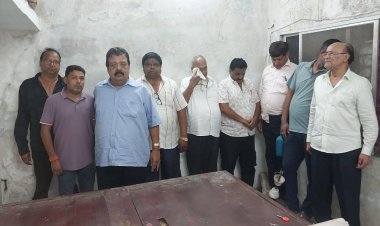 *जुआ में पुलिस की रेड: मेयर के रिश्तेदार सहित बड़ी संख्या में शहर के रसूखदार व्यापारी पकड़ाए*नगदी रकम जप्त कर जुआ एक्ट के तहत कार्रवाई*