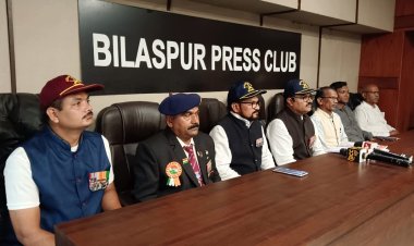 *जिले के वीर शहीद वीरेंद्र कैवर्त की उपेक्षा से पूर्व सैनिको और समाज मे दर्द,  गृह ग्राम नरगोड़ा मे प्रतिमा स्थापित कर स्मारक बनाए जाने की मांग,15 सितंबर को मनाया जायेगा शहीदी दिवस*