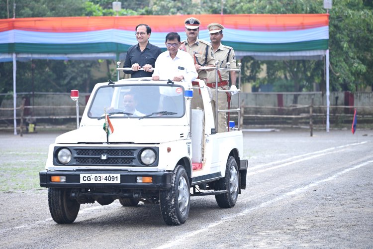 *स्वतंत्रता दिवस समारोह का किया गया फुल ड्रेस रिहर्सल, डिप्टी सीएम  करेंगे ध्वजारोहण ,सांस्कृतिक कार्यक्रमों की बिखरेगी छटा*