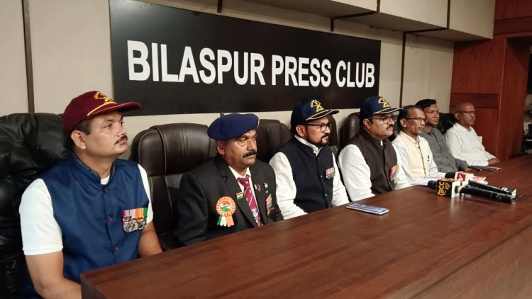 *जिले के वीर शहीद वीरेंद्र कैवर्त की उपेक्षा से पूर्व सैनिको और समाज मे दर्द,  गृह ग्राम नरगोड़ा मे प्रतिमा स्थापित कर स्मारक बनाए जाने की मांग,15 सितंबर को मनाया जायेगा शहीदी दिवस*