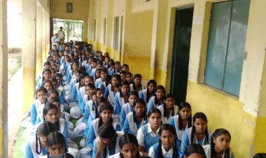 *स्वदेशी मंच द्वारा स्कूलों में किया जा रहा उद्यमिता प्रोत्साहन सम्मेलन*,उद्यमिता से बनेगा 10 ट्रिलियन डॉलर की अर्थव्यवस्था: अरुणा दीक्षित