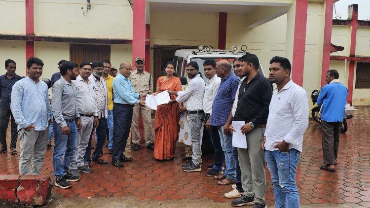 कृषि स्नातक संघ ने  नौ सूत्रीय मांग को लेकर मुख्यमंत्री एंव कृषि मंत्री के नाम पर एसडीएम को सौंपा ज्ञापन