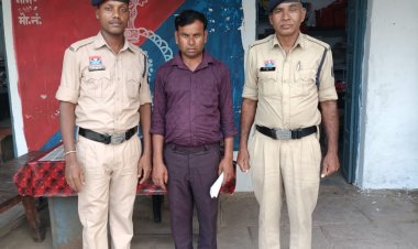 थाना सरगांव क्षेत्र में अवैध देशी कच्ची महुआ शराब परिवहन करते 01 आरोपी को पुलिस ने गिरफ्तार