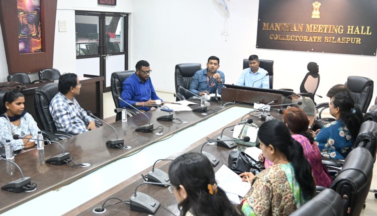 *पीएम उज्ज्वला योजना से जिले के 13,761 गरीब परिवारों को मिलेंगे निःशुल्क गैस सिलेंडर:*,नए मापदंड के साथ उज्जवला योजना 3 का आगाज़, बैठक में जारी किए गैस एजेंसी संचालकों को दिशा-निर्देश,2.94 लाख लोगों को मिल चुका है योजना का लाभ