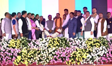 *मुख्यमंत्री ने रतनपुर में 100 बिस्तर अस्पताल एवं 1 करोड़ की लागत से सामुदायिक भवन बनाने की घोषणा,प्रसाद योजना में रतनपुर के विकास के लिए 200 करोड़ का प्रस्ताव केन्द्र सरकार को भेजा गया*