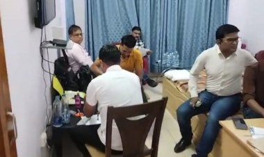 बड़ी ख़बर : ACB की बड़ी कार्रवाई,बिलासपुर में नायब तहसीलदार 50 हजार की रिश्वत लेते गिरफ्तार*