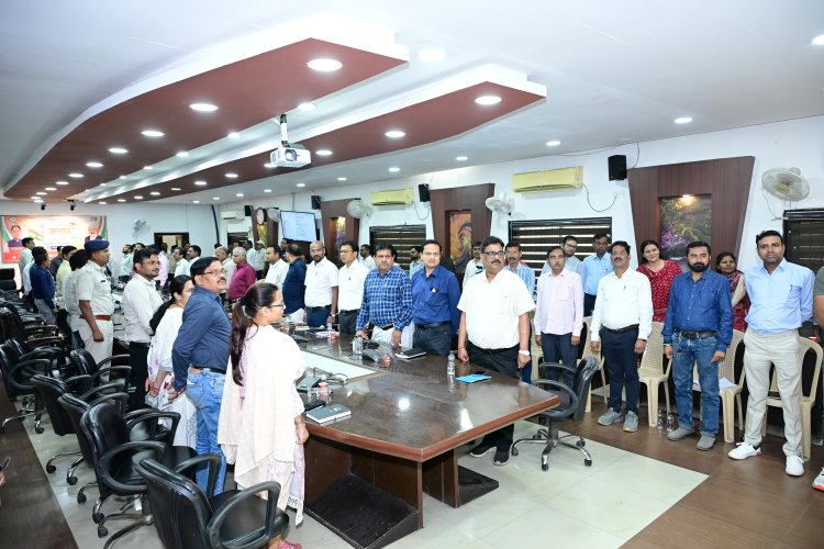 *राष्ट्रीय गीत की 150 वीं वर्षगांठ पर वंदे मातरम् का सामूहिक गायन,साल भर तक चलने वाले विभिन्न कार्यक्रमों की शुरुआत*