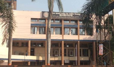 धान खरीदी केंद्र में गड़बड़ी, हटाए गए प्राधिकृत अधिकारी,सहकारी बैंक के मैनेजर एवं सुपरवाइजर को भी नोटिस*