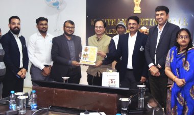 *निगम आयुक्त अमित कुमार को जिला कार्यालय में दी गई बिदाई,बनाये गए हैं सुकमा कलेक्टर*