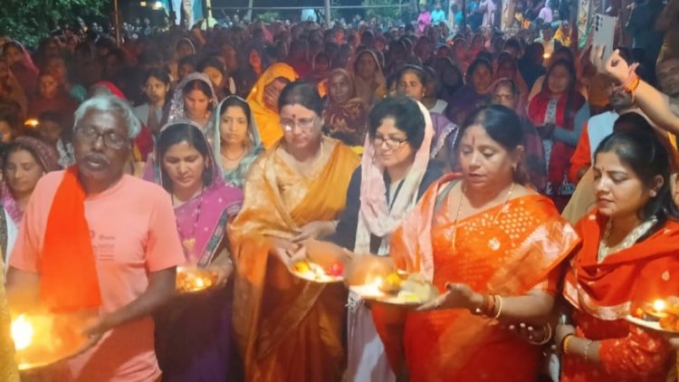 *श्रीराम लला के प्राणप्रतिष्ठा की वर्षगांठ पर भव्य महाआरती, जय श्रीराम के उद्घोष से गूंजा कोसला धाम*