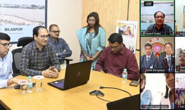 *धैर्य, अनुशासन और आत्मविश्वास के साथ बिना डरे दें परीक्षा : कलेक्टर संजय अग्रवाल, परीक्षा के 3 घंटे जीवन का भविष्य तय नहीं करते, *परीक्षा पर चर्चा कार्यक्रम में कलेक्टर ने बढ़ाया बच्चों का मनोबल*