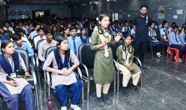 *मुख्यमंत्री शिक्षा गुणवत्ता अभियान: ‘मिशन 90 प्लस’ अंतर्गत प्रेरणा से परिवर्तन कार्यक्रम का हुआ आयोजन*  *जनदर्शन हॉल में जुटे जिले भर के विद्यार्थी, उत्कृष्ट परिणाम का लिया संकल्प*