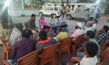 होली पर्व को लेकर पथरिया थाना में शांति समिति की बैठक संपन्न शासन-प्रशासन के निर्देशों का पालन करने और भाईचारे के साथ त्योहार मनाने की अपील