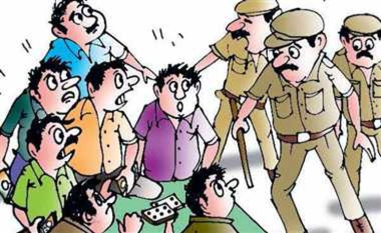 मेला स्थल पर ताश जुआ खेलते 5 जुआरी गिरफ्तार, ₹18,760 नकद जब्त, एसडीएम ने जमानत खारिज कर भेजा जेल