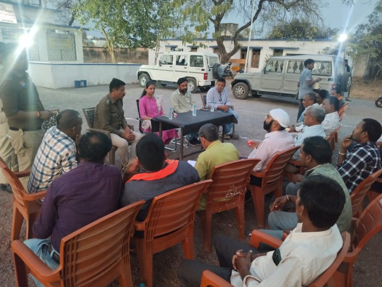 होली पर्व को लेकर पथरिया थाना में शांति समिति की बैठक संपन्न शासन-प्रशासन के निर्देशों का पालन करने और भाईचारे के साथ त्योहार मनाने की अपील