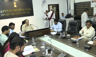 *टीएल बैठक में कलेक्टर ने की विकास कार्यों की विस्तृत समीक्षा, बजट प्रावधानों पर तेजी से अमल, योजनाओं की प्रगति बढ़ाने के निर्देश*