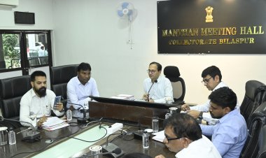 *कलेक्टर ने की टीएल बैठक में योजनाओं की समीक्षा, पीएम सूर्य घर योजना की धीमी प्रगति पर नाराजगी : हिट एंड रन मामलों में 2 लाख सहायता के प्रकरण बनाने के निर्देश*