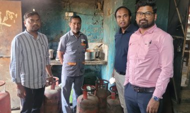 *होटलों से घरेलू गैस सिलेंडर जब्त: खाद्य एवं राजस्व विभाग की संयुक्त कार्रवाई*