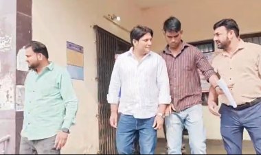 *ACB की बड़ी कार्रवाई: बिजली विभाग के एई, जेई,सहित कंप्यूटर ऑपरेटर रिश्वत लेते गिरफ्तार, नगर पंचायत कार्यालय का बाबू पर भी कार्रवाई*