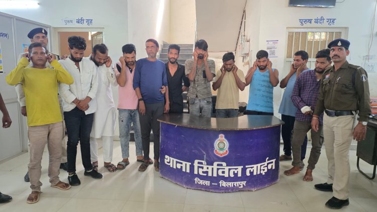 *होली त्योहार के मद्देनजर शहर में गुंडे बदमाशों की धर पकड़ जारी: सिविल लाइन पुलिस ने आर्म्स एक्ट के साथ प्रतिबंधात्मक कार्यवाही की*